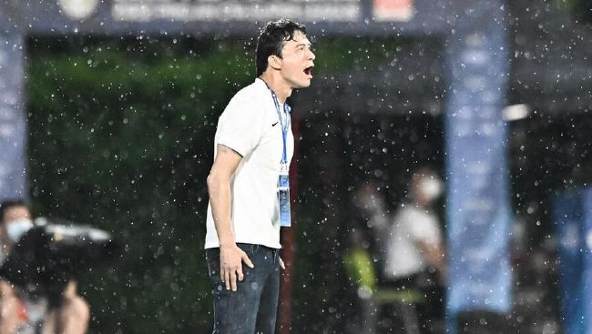 “2020年夏窗以来，张氏家族实际上已经不再有资金投入，国米被强制要求自负盈亏，而且削减了一部分的赞助，国米目前仍然需要更多的资金支持，球队冬窗转会预算依旧是零。